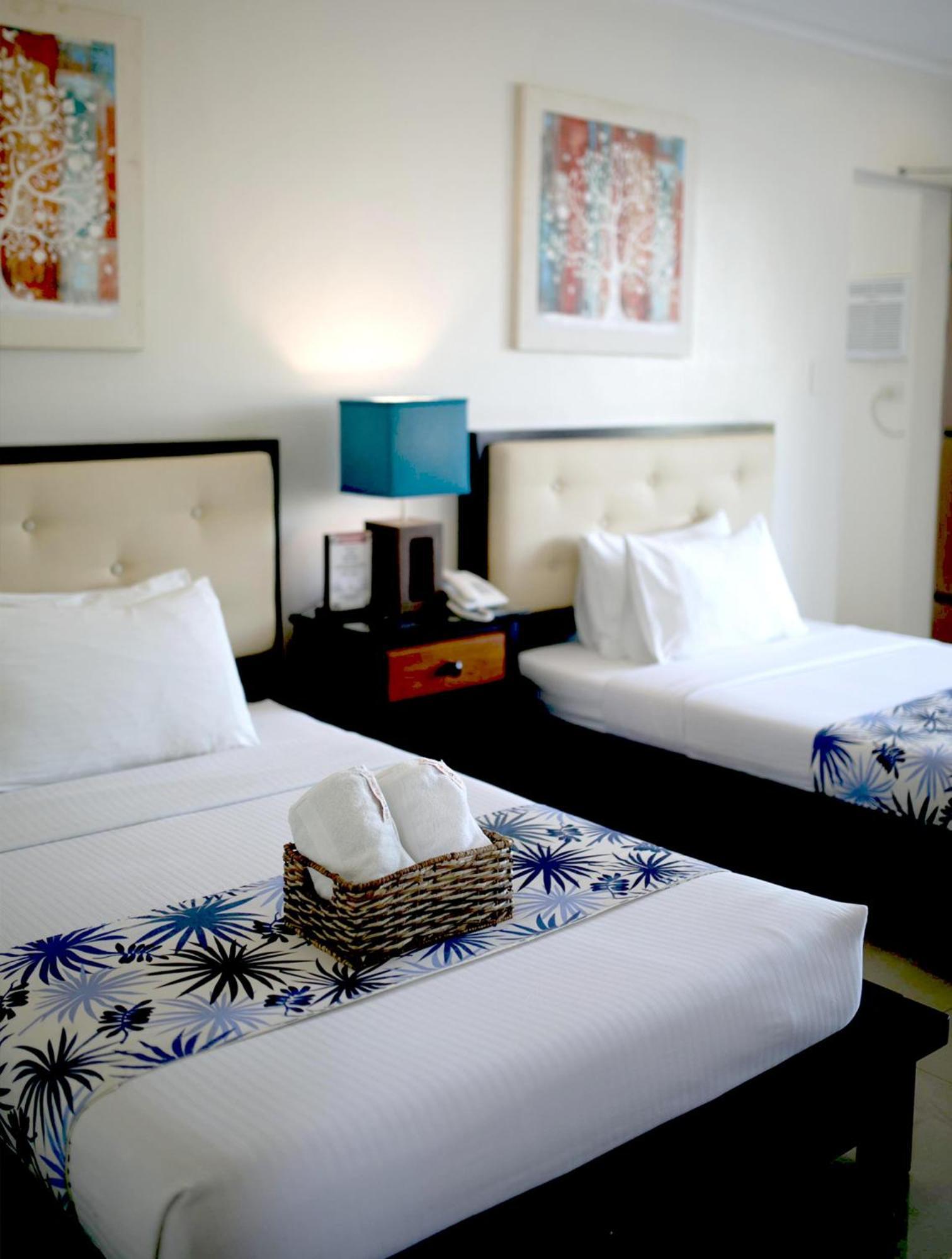Puerto Del Sol Beach Resort And Hotel Club Bolinao Pangasinan Exterior photo