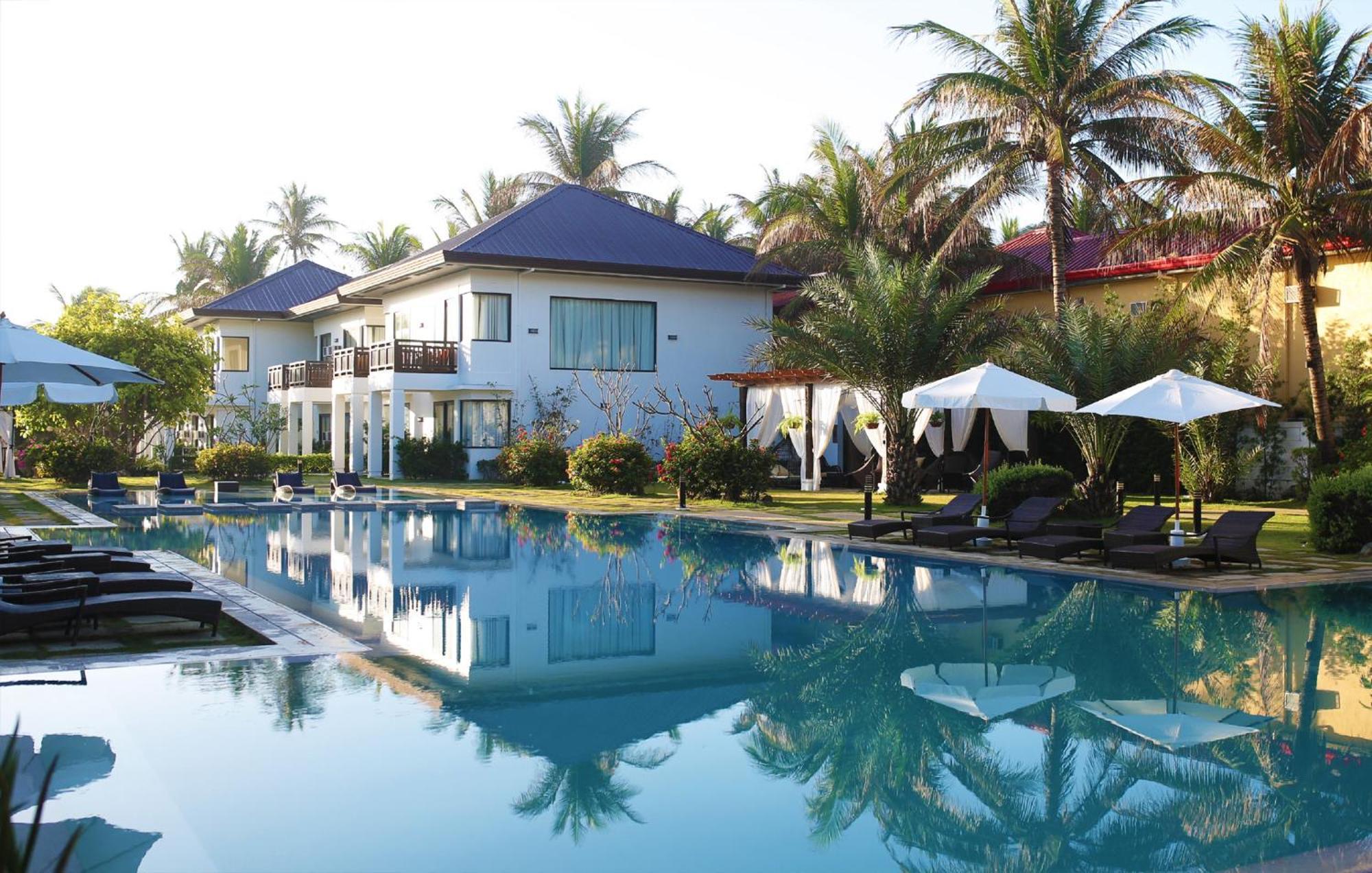 Puerto Del Sol Beach Resort And Hotel Club Bolinao Pangasinan Exterior photo